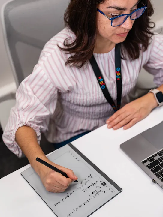 Googler Pia Quiroz works at her computer at the Quilicura Chile data center