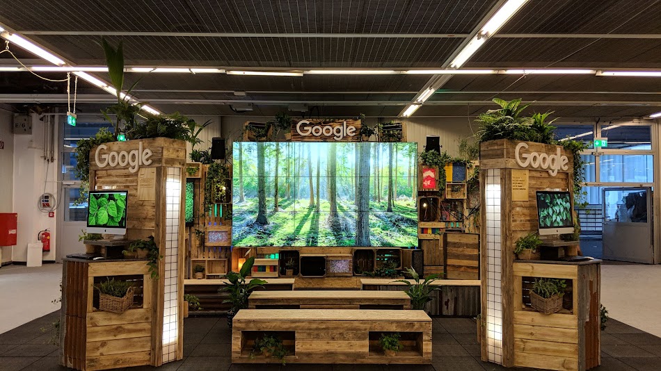 Google’s Booth at European Geosciences Union (EGU) in Vienna, Austria 2019 designed by Dusty Reid, marketing event manager for Google Earth